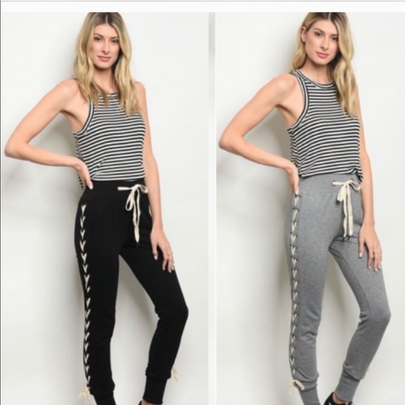 Lace Up Leggings - Picture 1 of 4